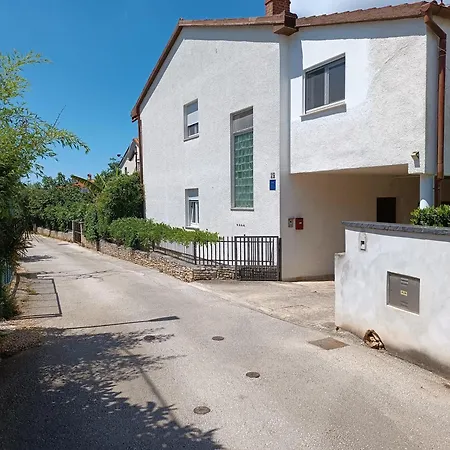 Levak - Apt. 2 * Pjescana Uvala