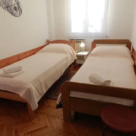 Levak - Apt. 2 *