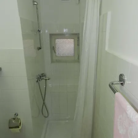 Levak - Apt. 2 * بيشكانا أوفالا