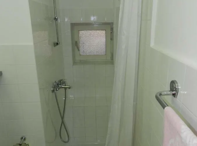 Levak - Apt. 2 * Pjescana Uvala