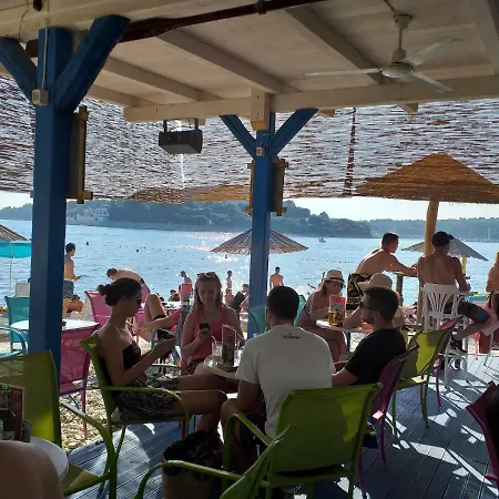 Levak - Apt. 2 Apartmán Pjescana Uvala